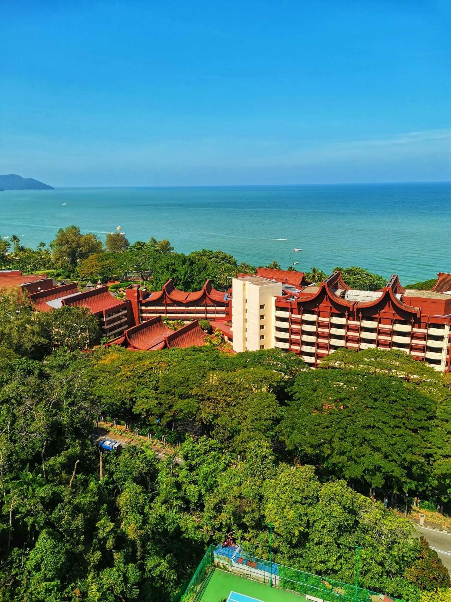 Airbnb At Sri Sayang Batu Ferringhi Beach Bagian luar foto