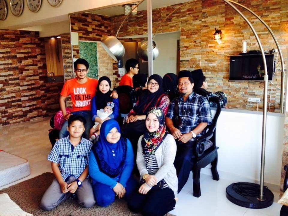 Airbnb At Sri Sayang Batu Ferringhi Beach Bagian luar foto